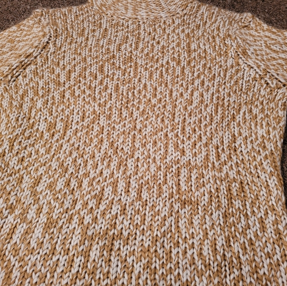 Pursuits Ltd. Ivory & Gold Soft Knit Turtle Neck Sweater - Picture 6 of 12